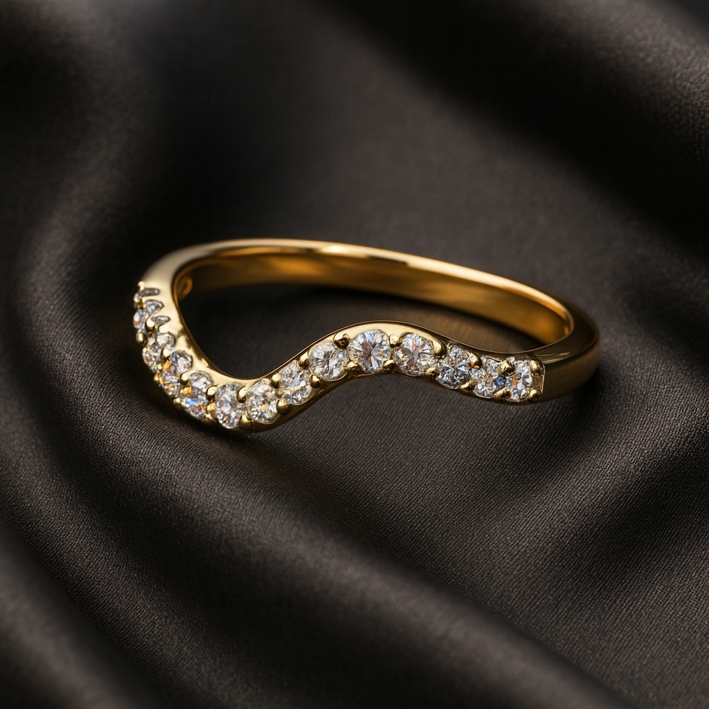 Wavy Gold Crystal Ring – Elegant Curved Band Sparkling Fashion Jewelry for Women